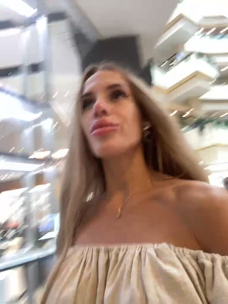 View or download file blondinochkaa on 2023-07-26 from bongacams