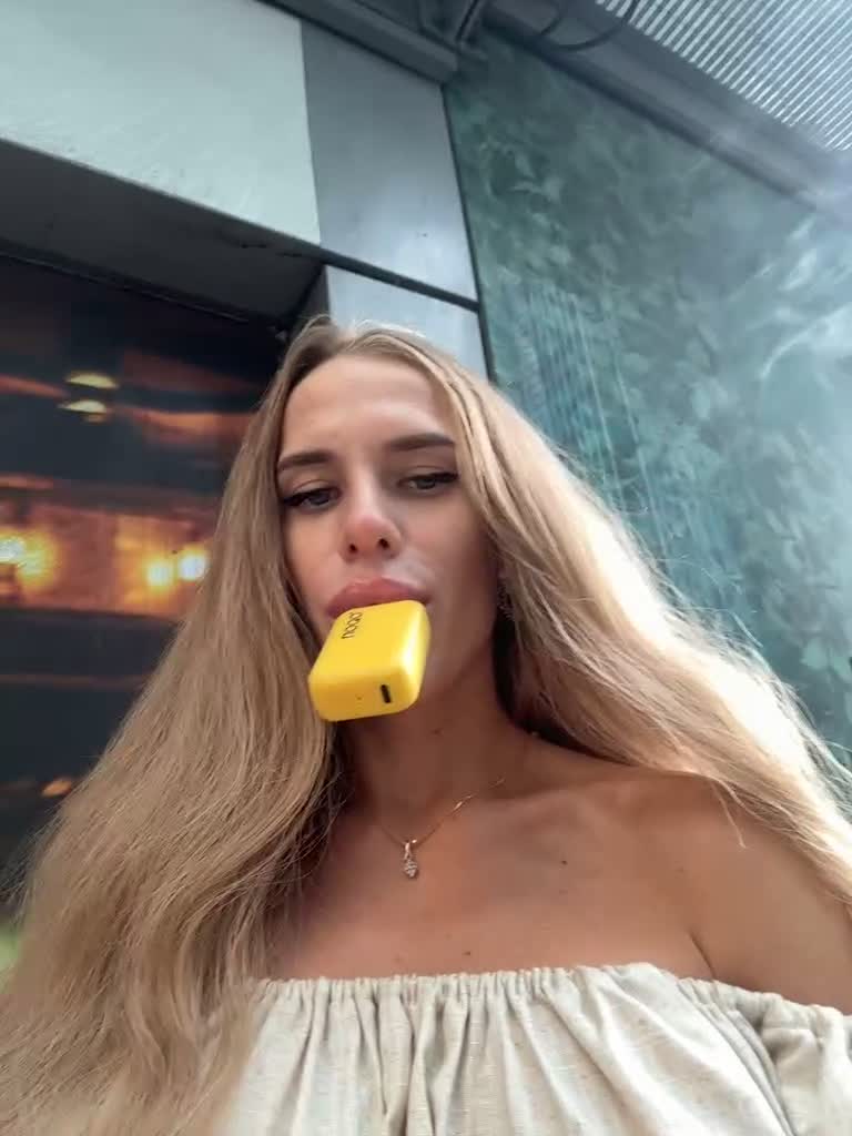 View or download file blondinochkaa on 2023-07-26 from bongacams