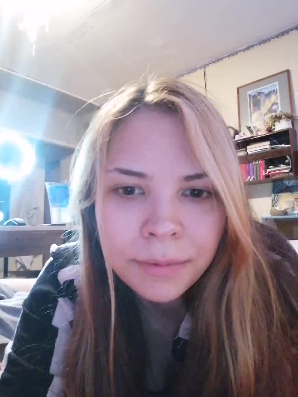 View or download file redsparrow1 on 2023-07-26 from bongacams