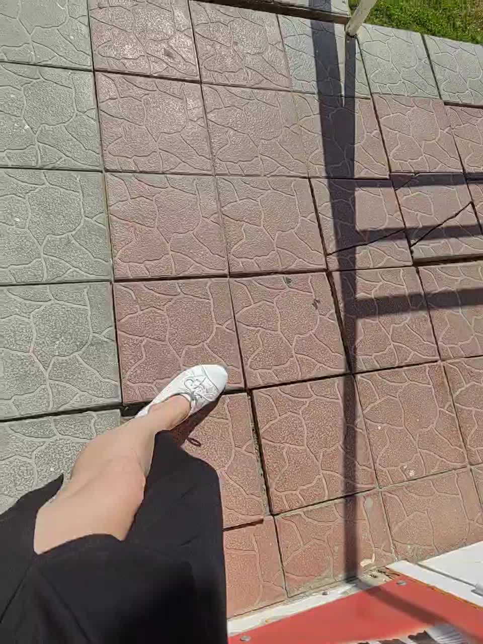 View or download file fox_hole on 2023-07-27 from bongacams