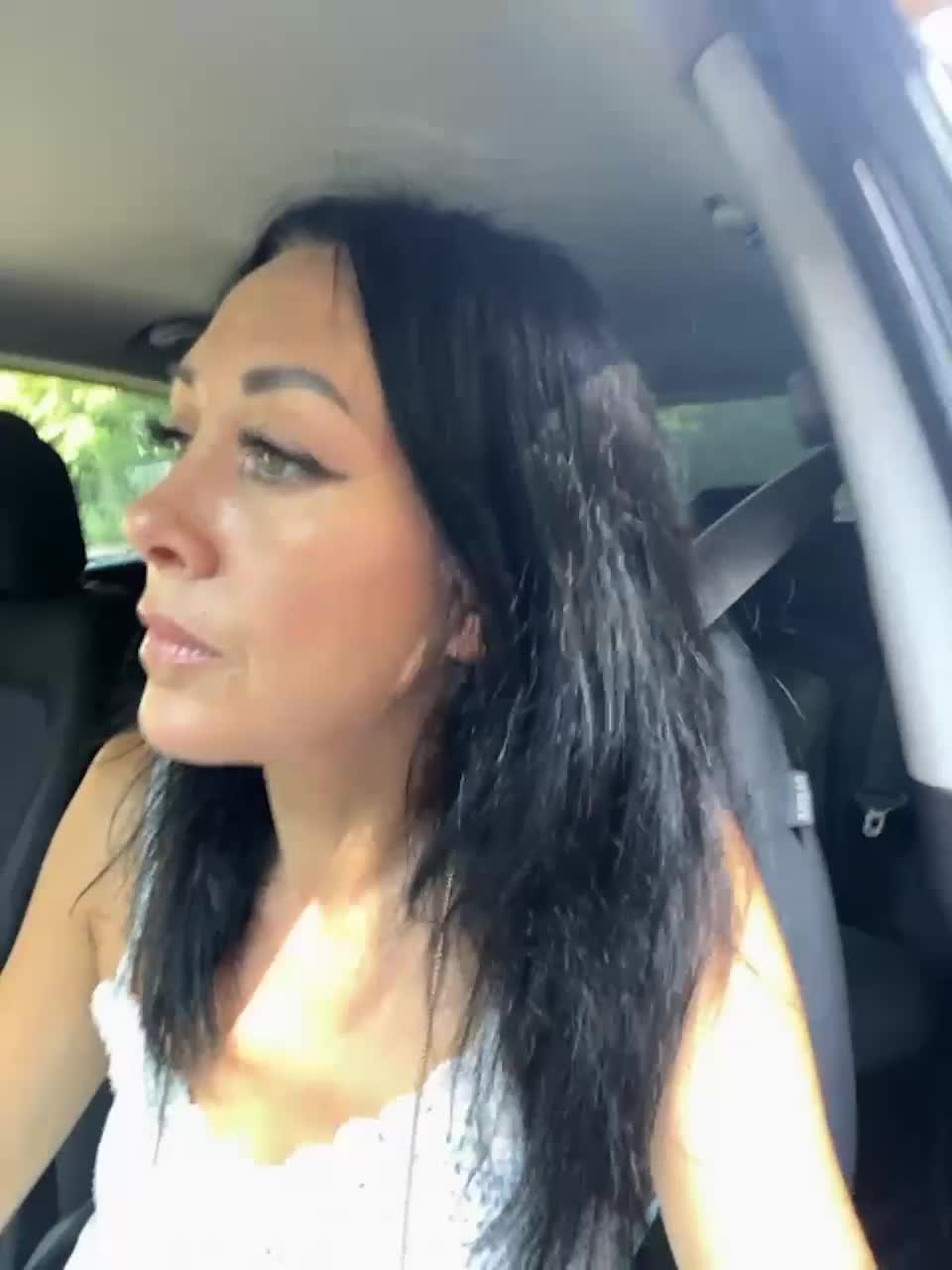 View or download file karolinamilf on 2023-07-27 from bongacams