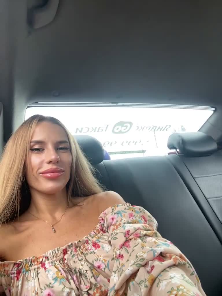 View or download file blondinochkaa on 2023-07-28 from bongacams