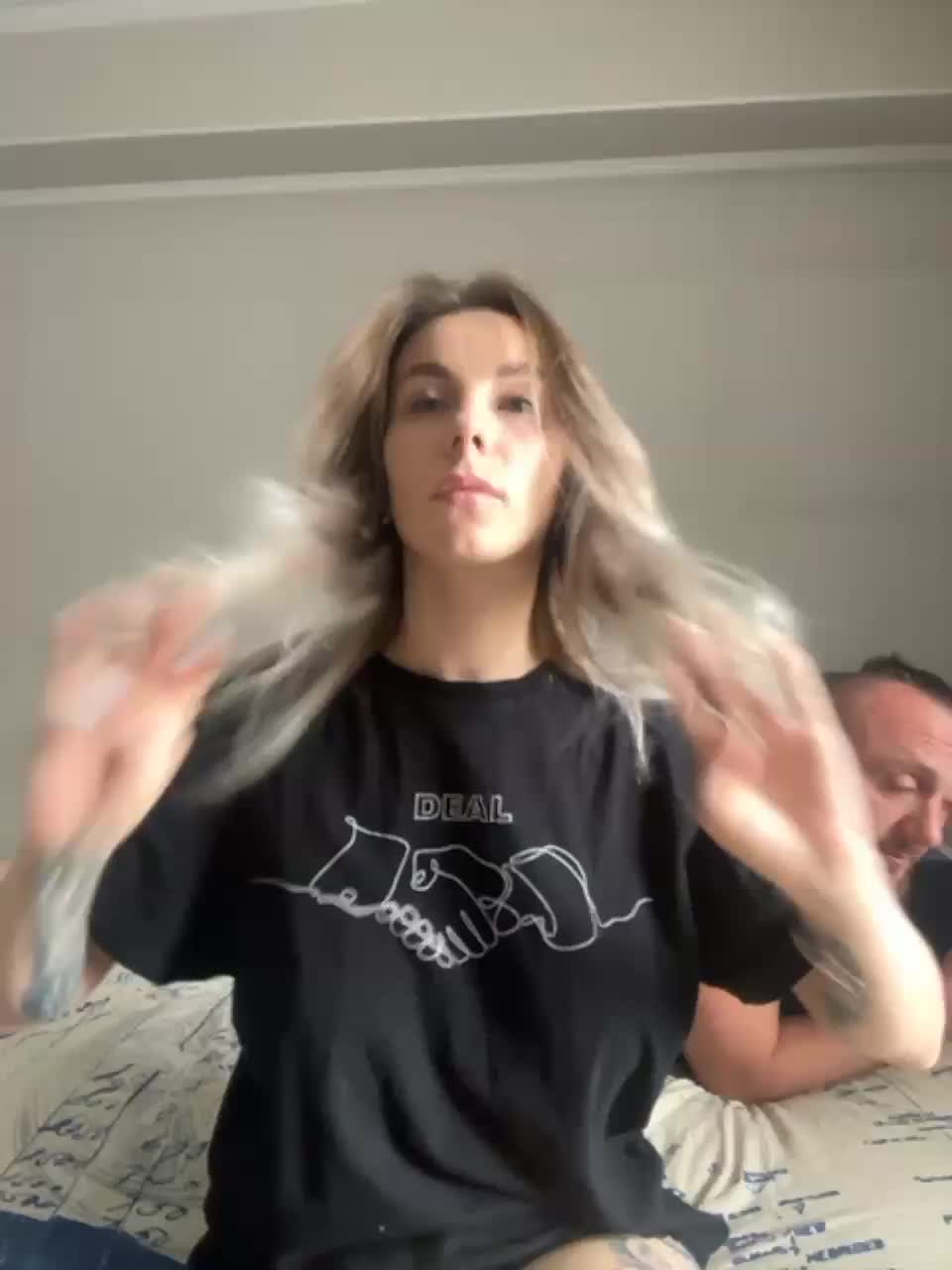 View or download file vik1one1 on 2023-07-28 from bongacams