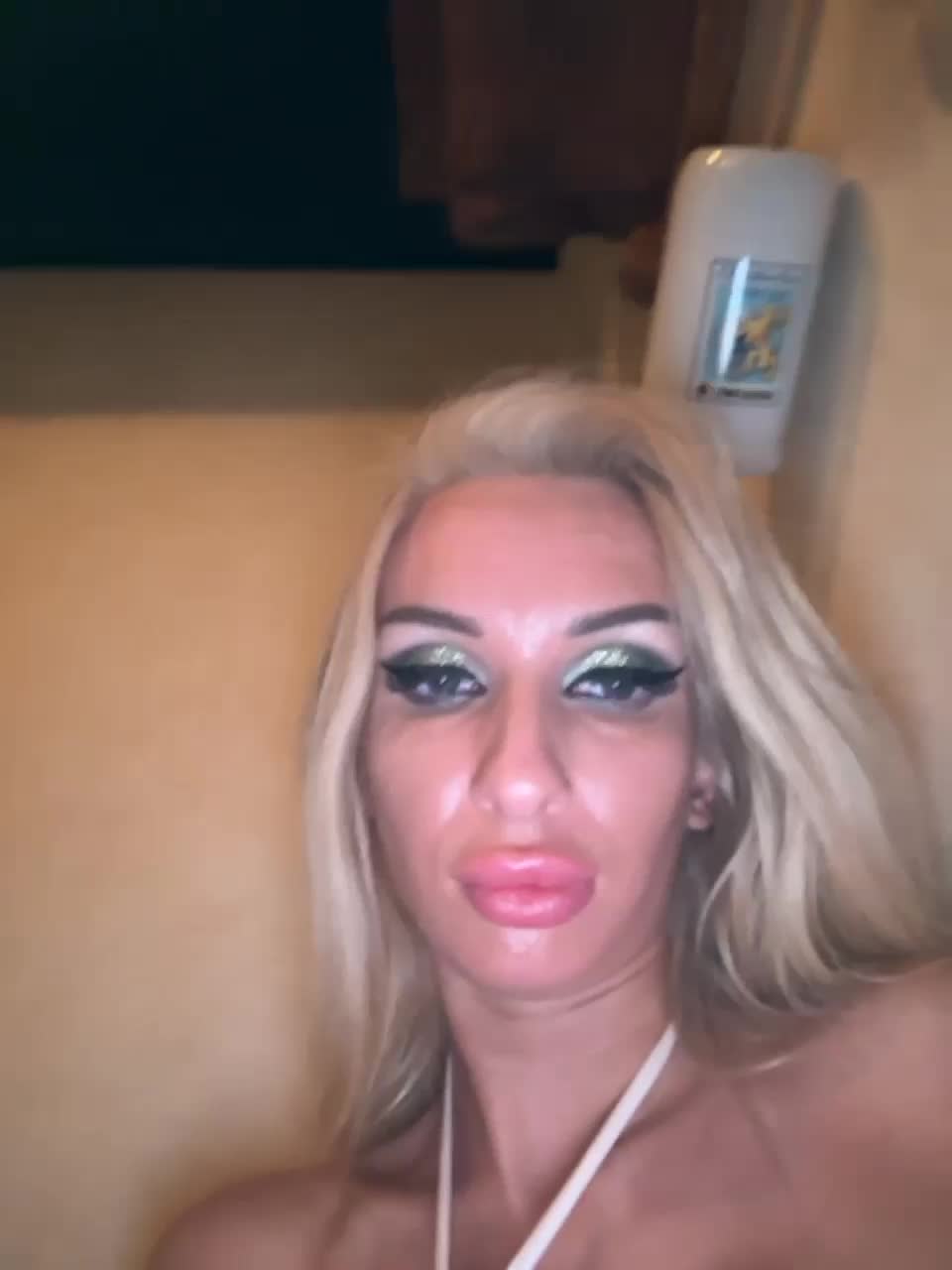 View or download file goldpussy69 on 2023-07-31 from bongacams