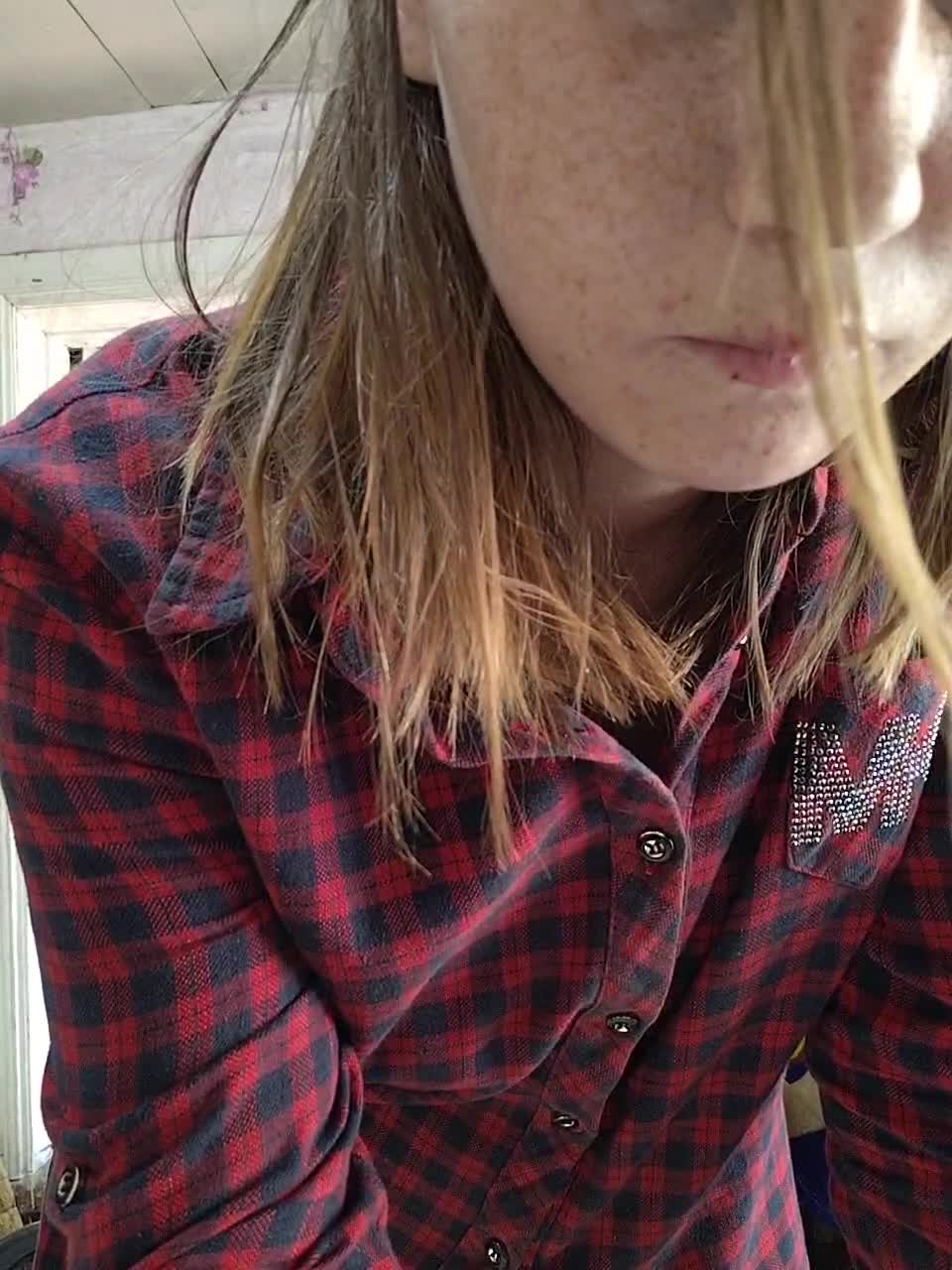 View or download file malinka1512 on 2023-08-02 from bongacams