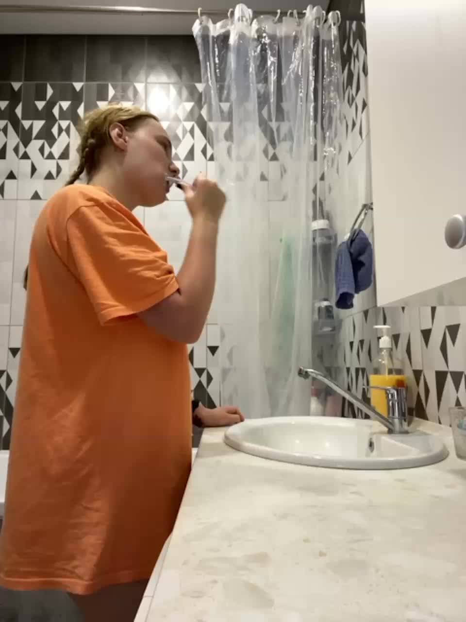 View or download file angelinakuny on 2023-08-03 from bongacams