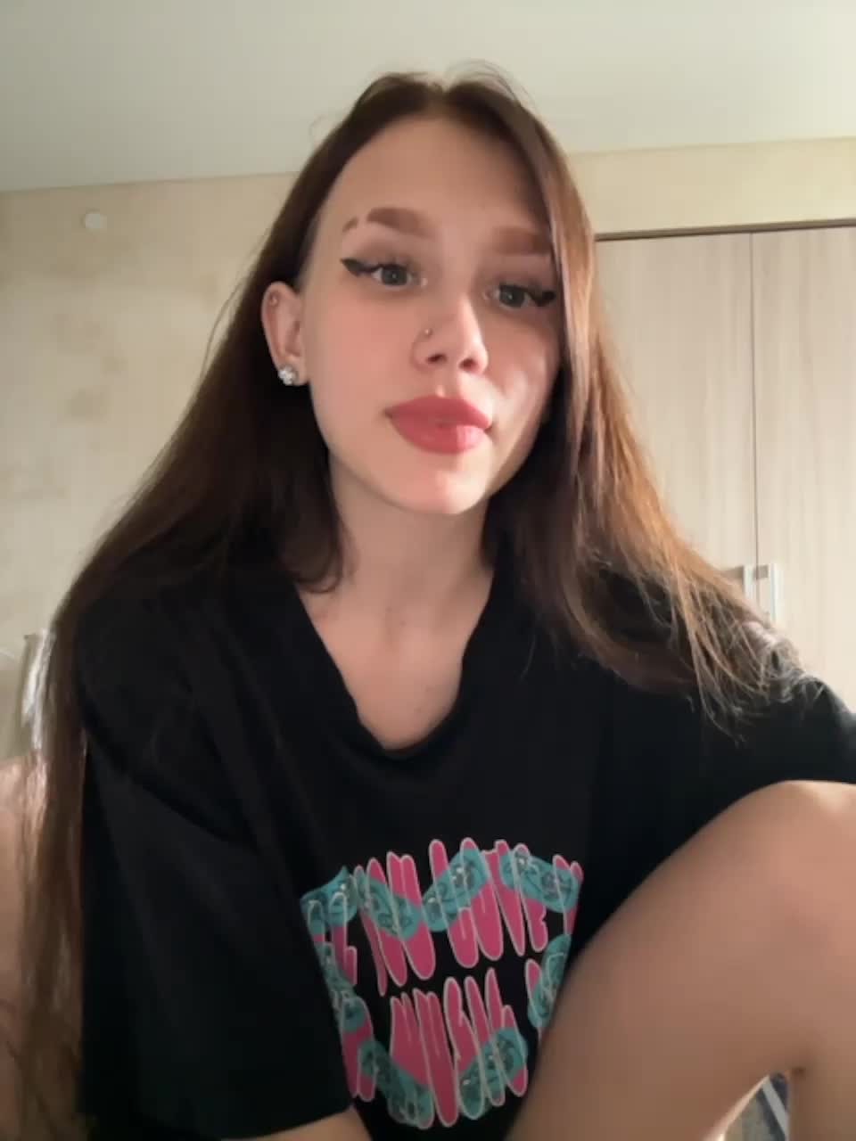 View or download file angelll3 on 2023-08-03 from bongacams