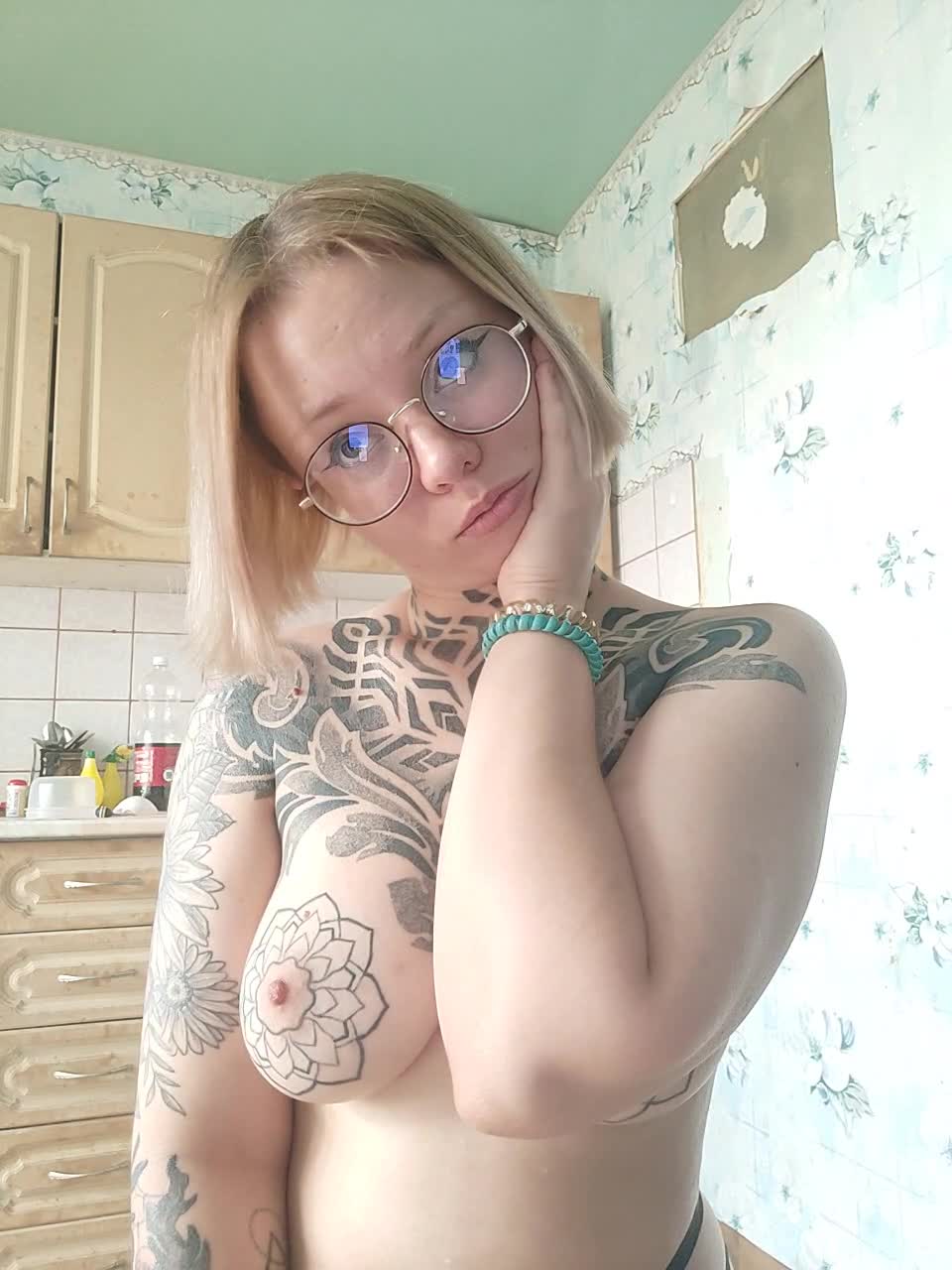 View or download file asiyaxoma on 2023-08-03 from bongacams