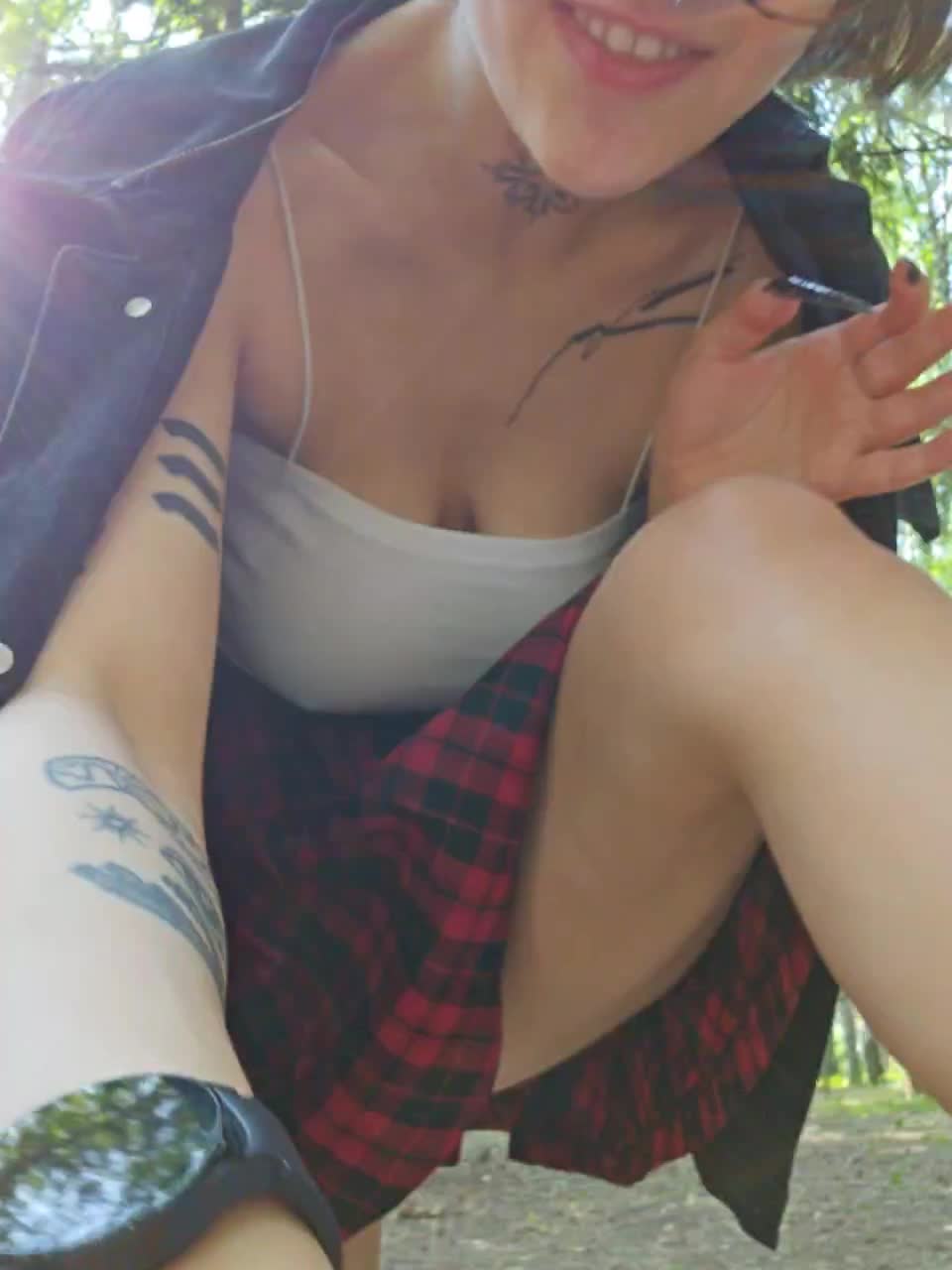 View or download file lolymolly on 2023-08-03 from bongacams