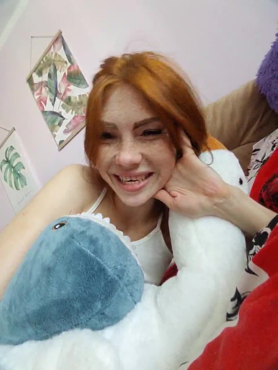 View or download file fox_hole on 2023-08-04 from bongacams