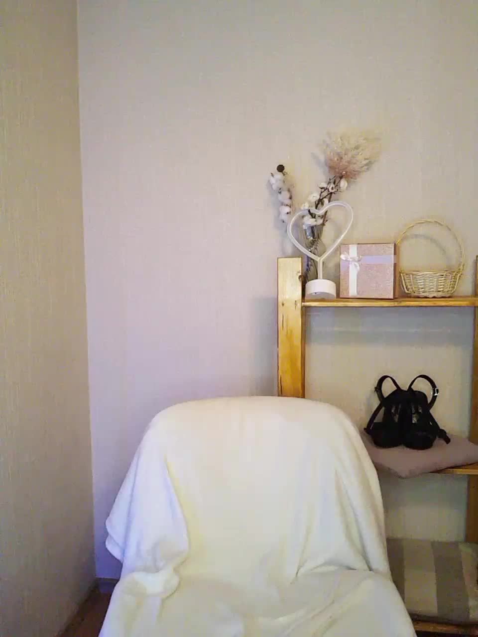View or download file honey_ on 2023-08-04 from bongacams