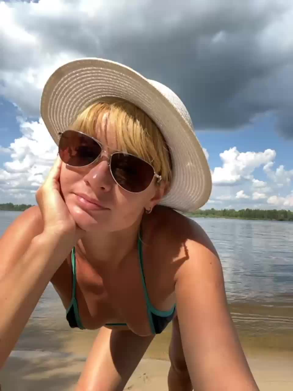 View or download file kriszayka on 2023-08-04 from bongacams