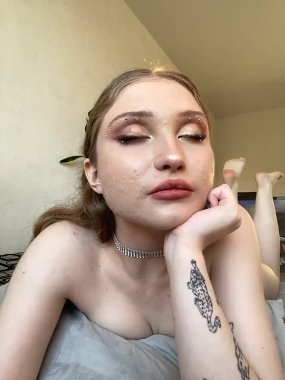 View or download file papochkamalysh on 2023-08-04 from bongacams