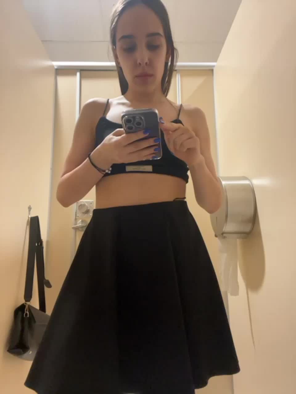 View or download file well_try on 2023-08-04 from bongacams