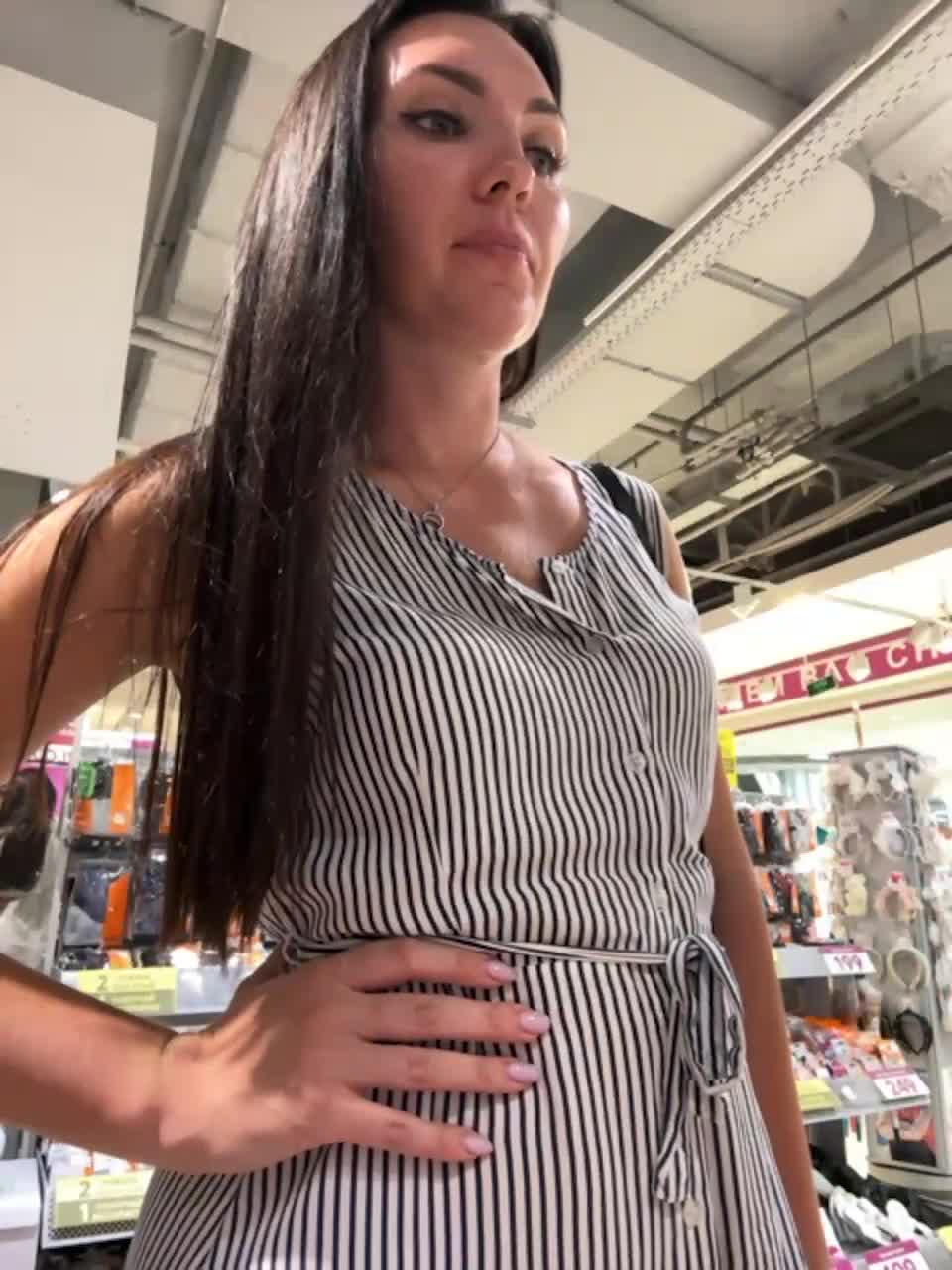 View or download file divora on 2023-08-05 from bongacams