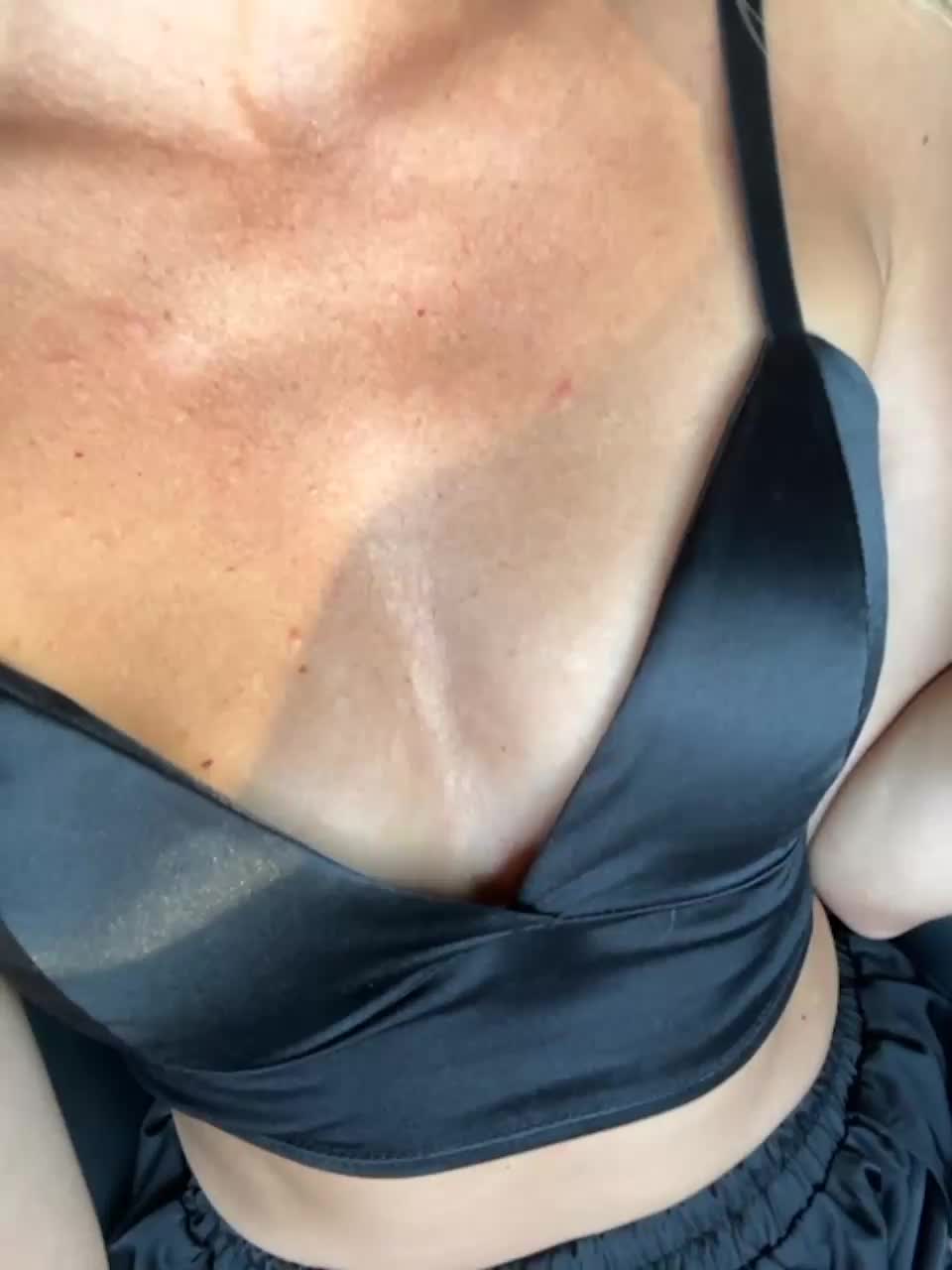 View or download file lady_dee on 2023-08-06 from bongacams