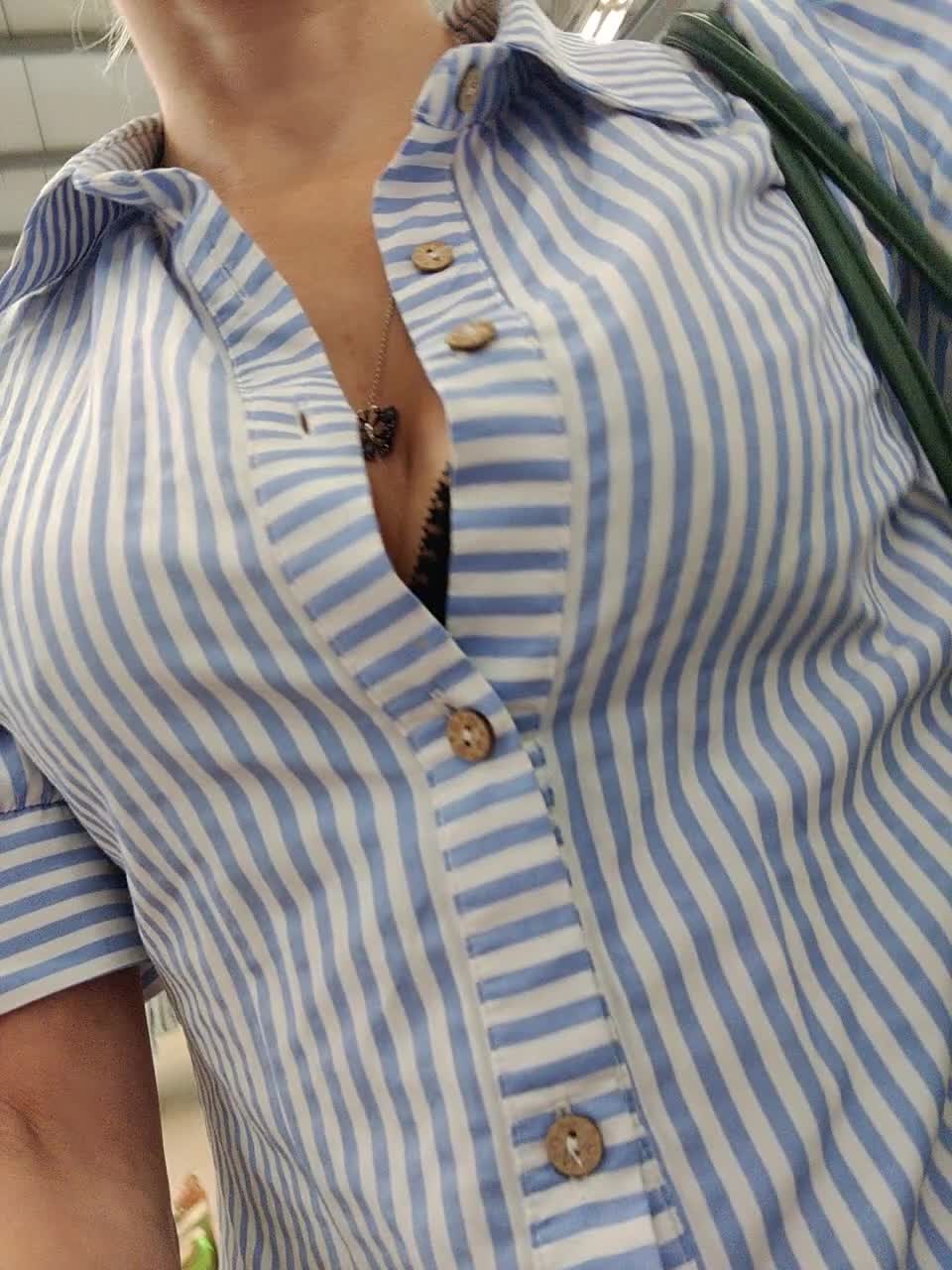 View or download file famouswomen on 2023-08-07 from bongacams