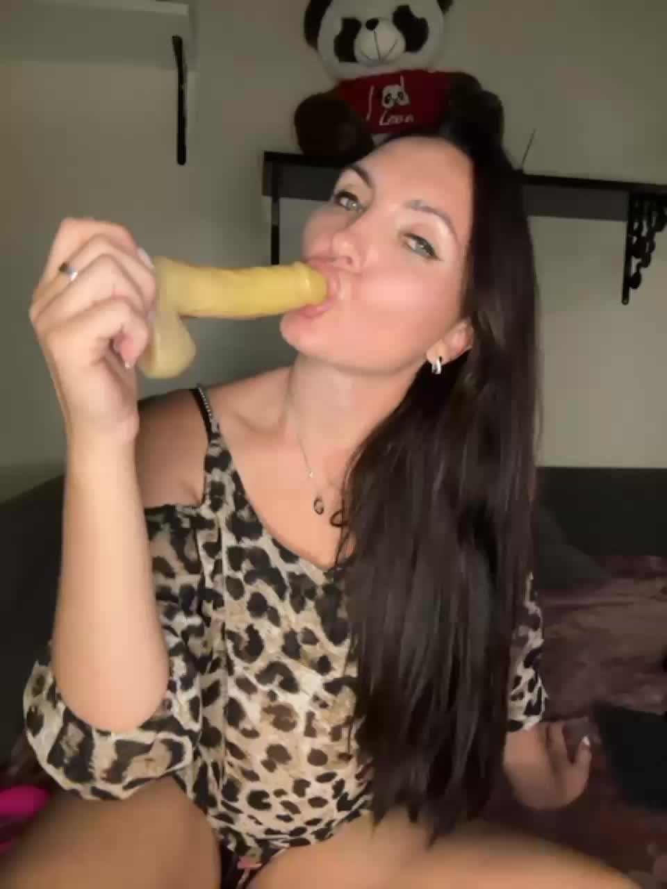 View or download file divora on 2023-08-10 from bongacams