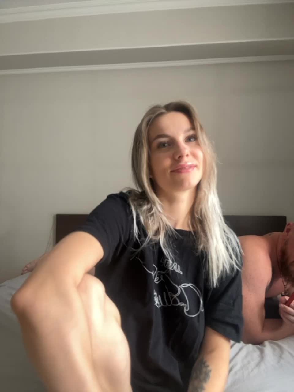 View or download file vik1one1 on 2023-08-11 from bongacams
