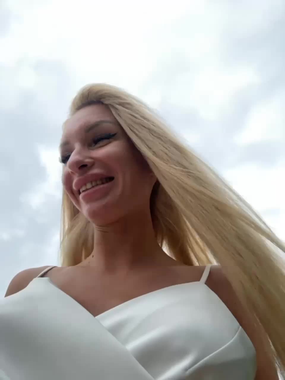 View or download file goldpussy69 on 2023-08-12 from bongacams