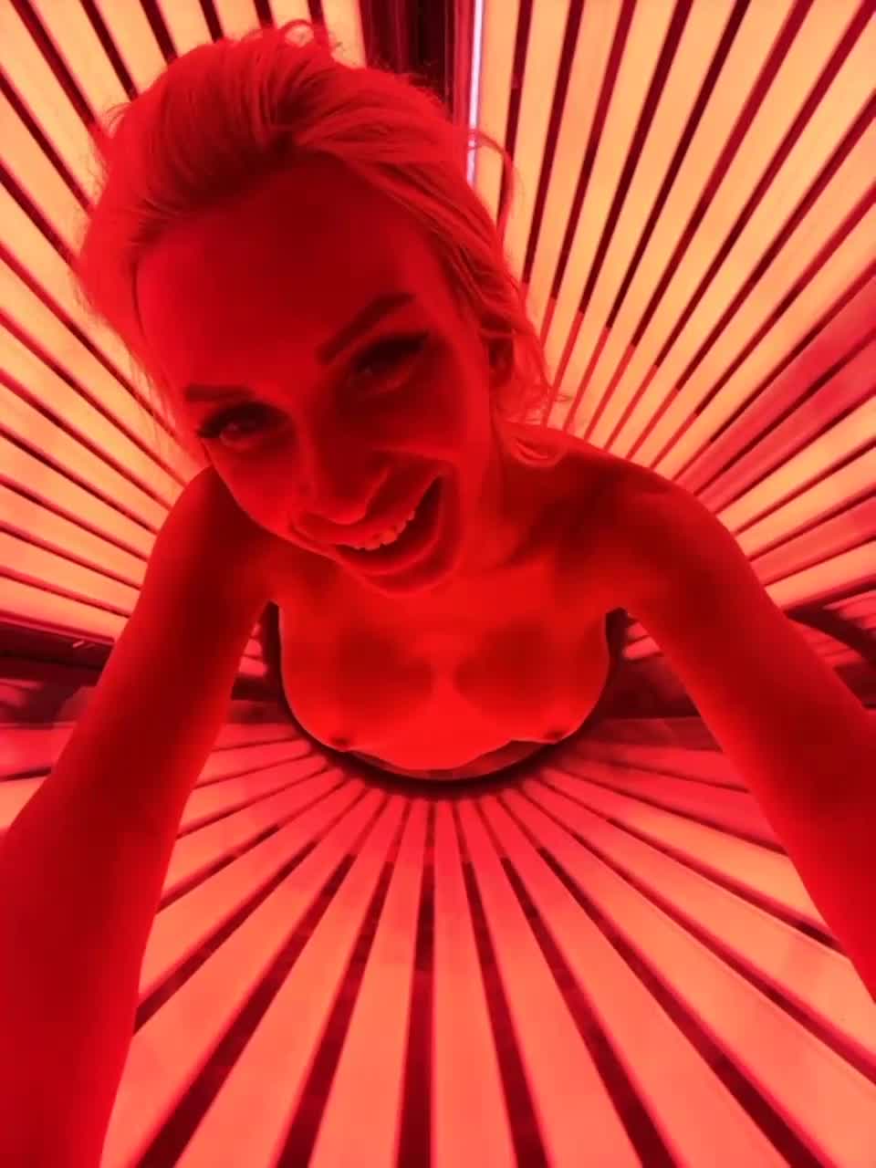 View or download file goldpussy69 on 2023-08-12 from bongacams