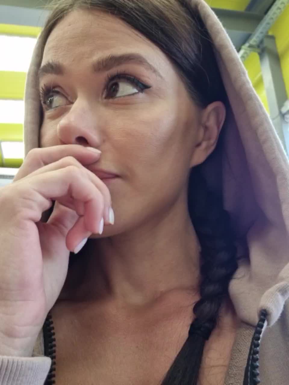 View or download file vikki100500 on 2023-08-12 from bongacams