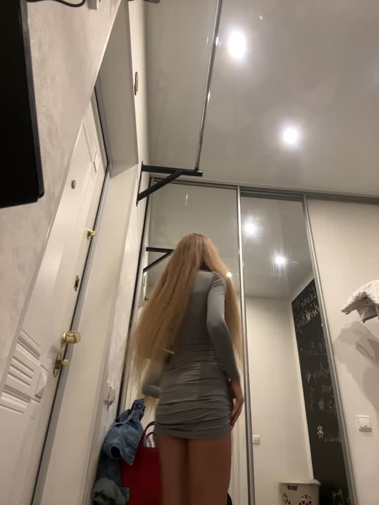 View or download file blondinochkaa on 2023-08-13 from bongacams