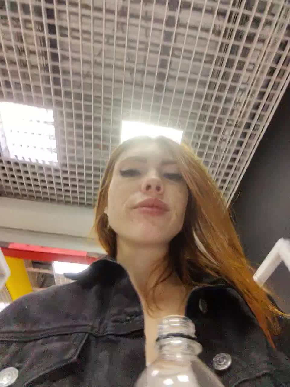 View or download file fox_hole on 2023-08-13 from bongacams