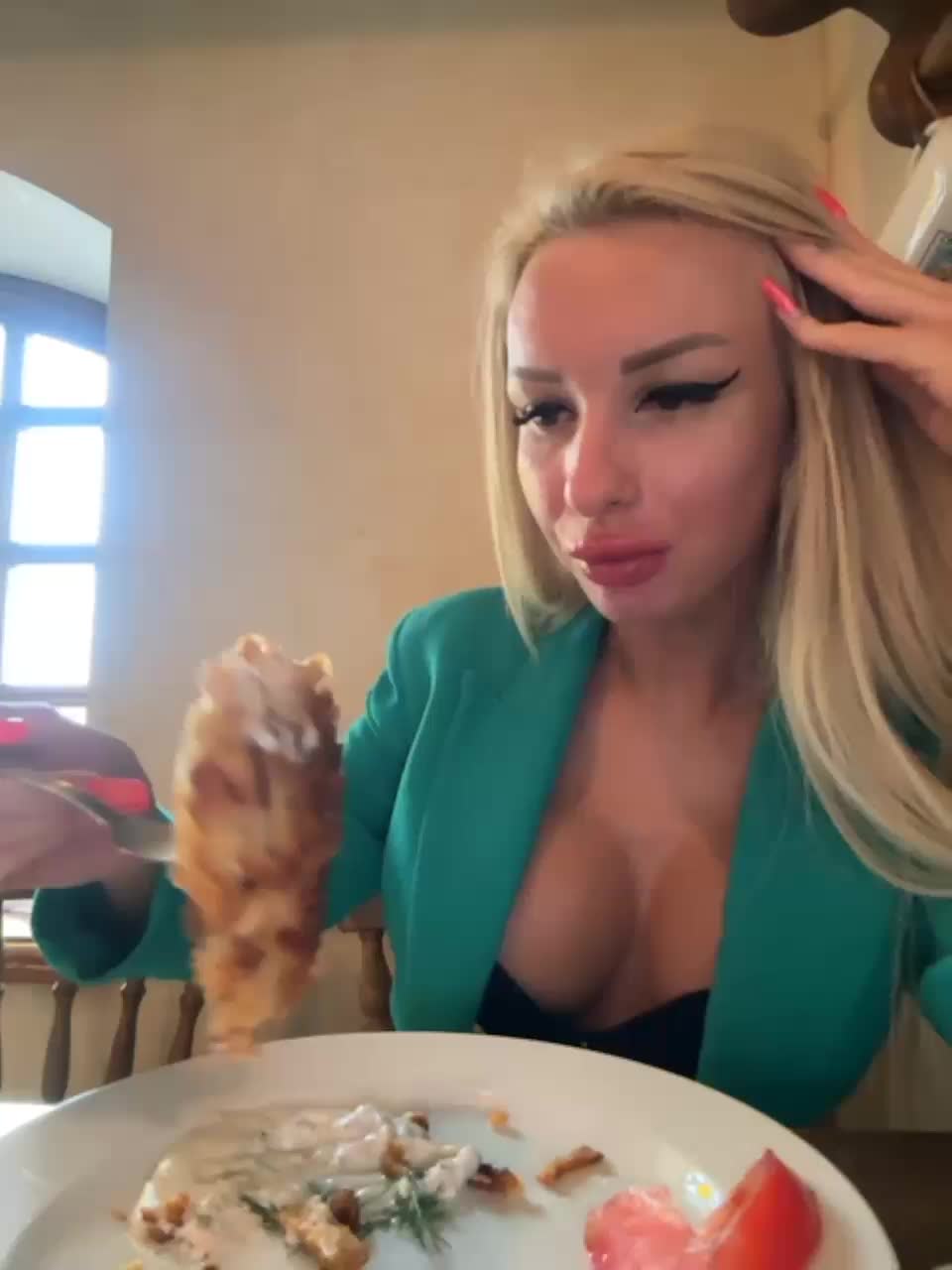 View or download file goldpussy69 on 2023-08-14 from bongacams