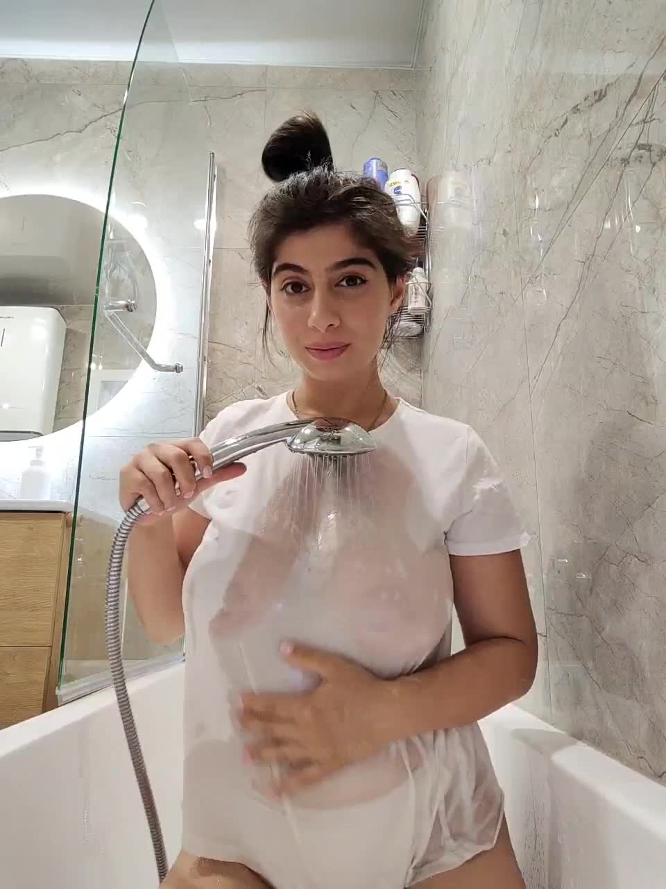 View or download file madina3 on 2023-08-14 from bongacams