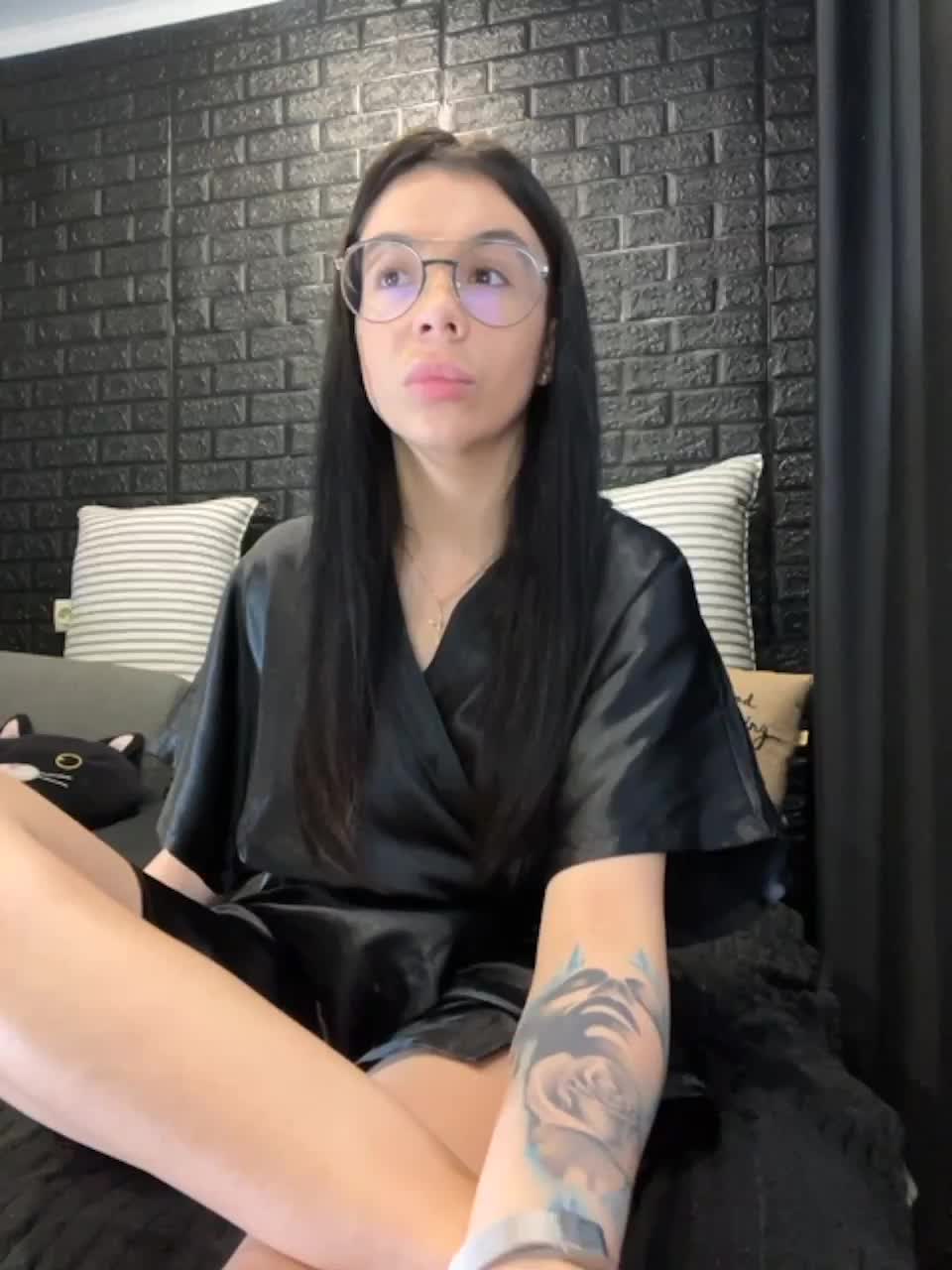 View or download file vero19nika on 2023-08-14 from bongacams