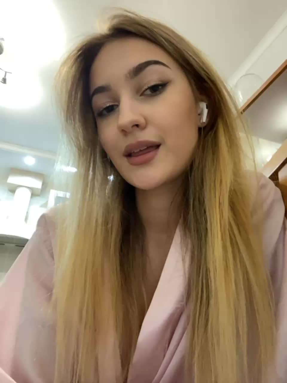 View or download file _lana_chester_ on 2023-08-15 from bongacams