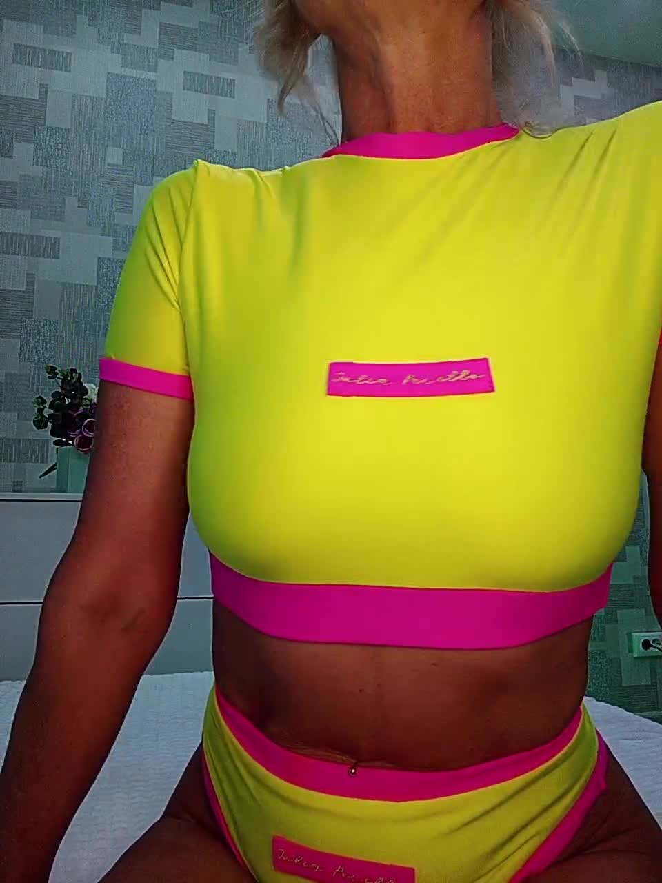 View or download file angelochek042 on 2023-08-15 from bongacams