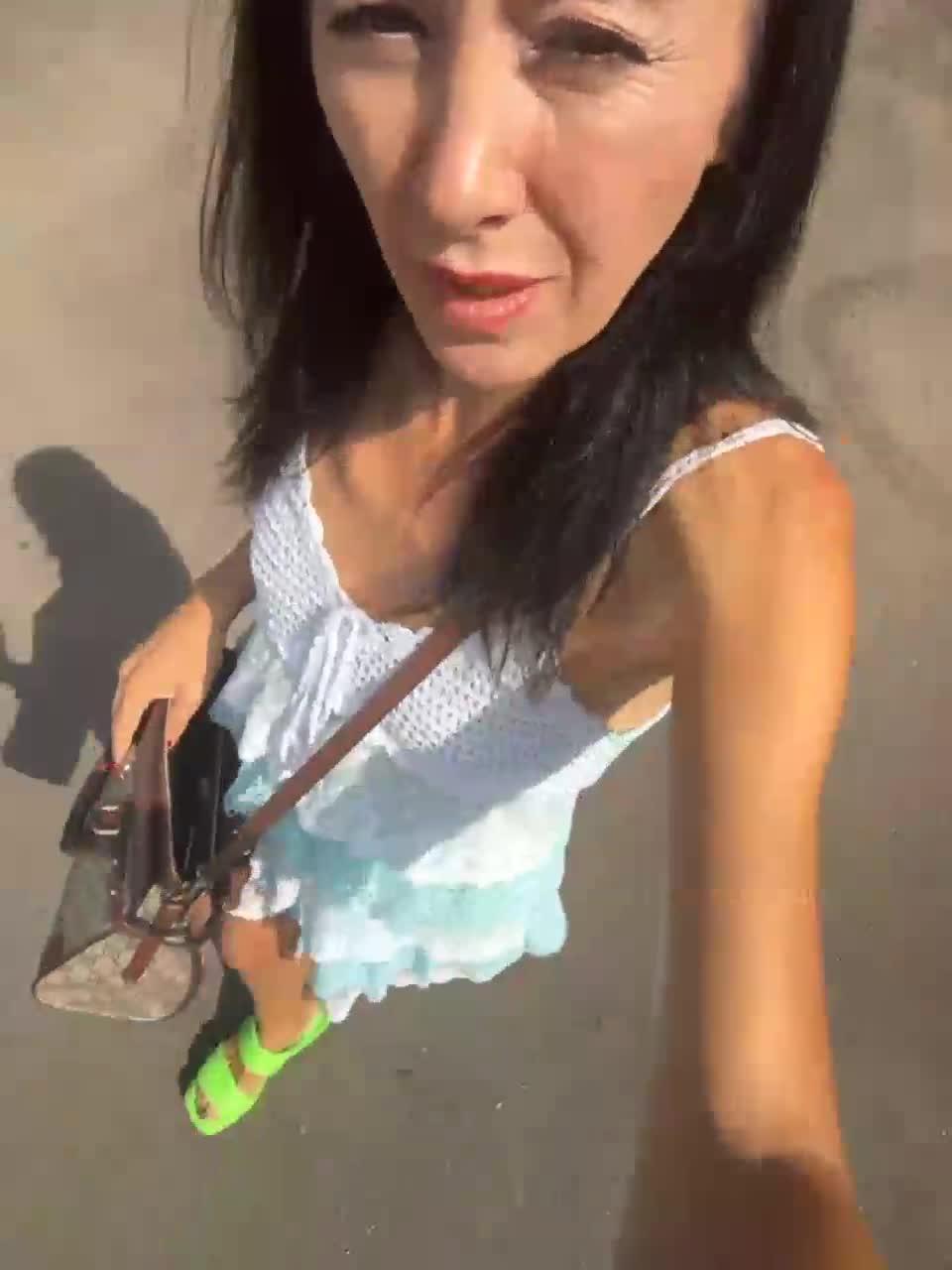 View or download file karolinamilf on 2023-08-15 from bongacams