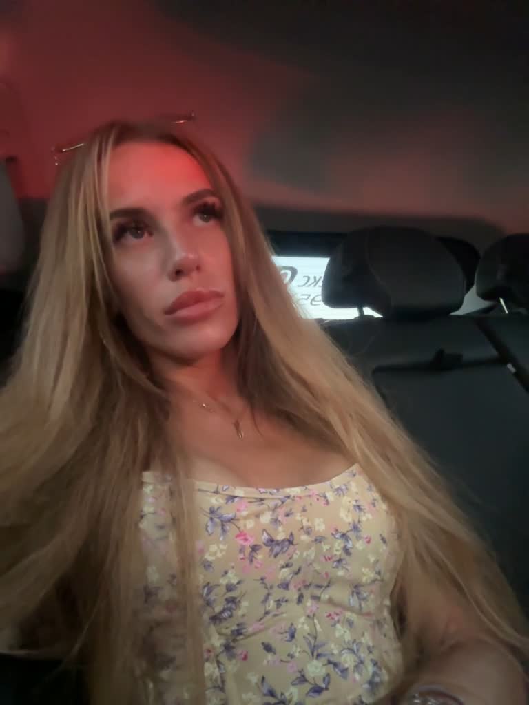 View or download file blondinochkaa on 2023-08-16 from bongacams