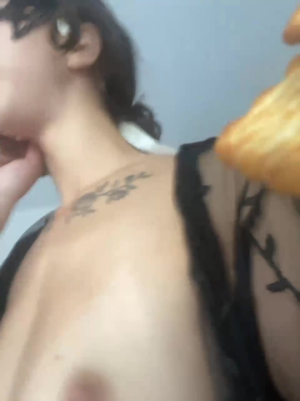 View or download file merrybelli on 2023-08-16 from bongacams