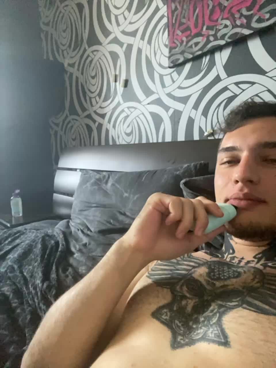 View or download file squirtbombb on 2023-08-16 from bongacams