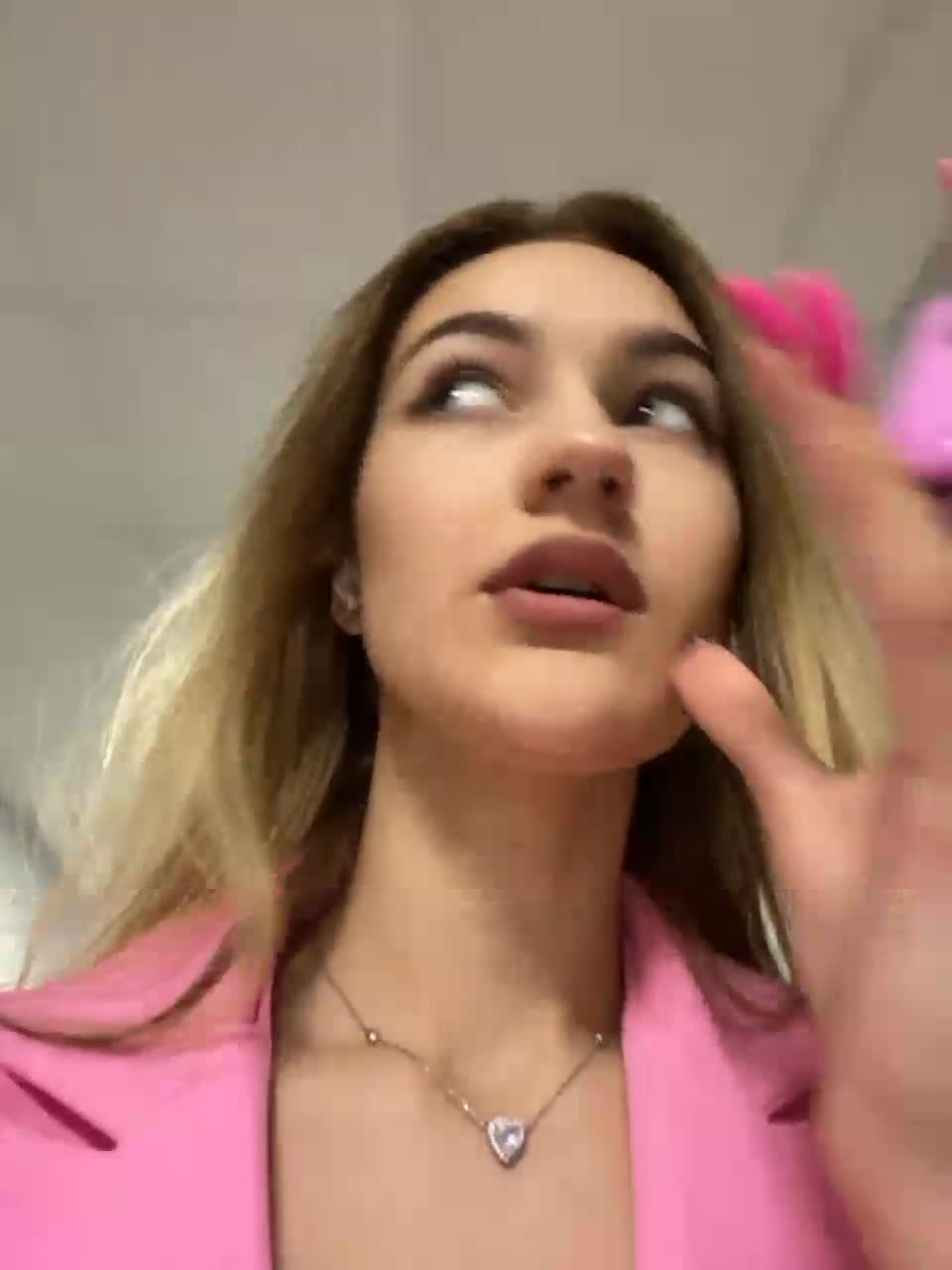 View or download file _lana_chester_ on 2023-08-17 from bongacams