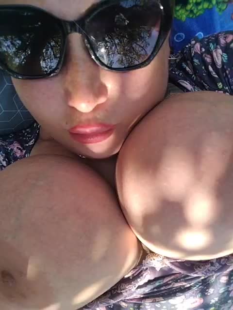 View or download file pishechka2 on 2023-08-17 from bongacams