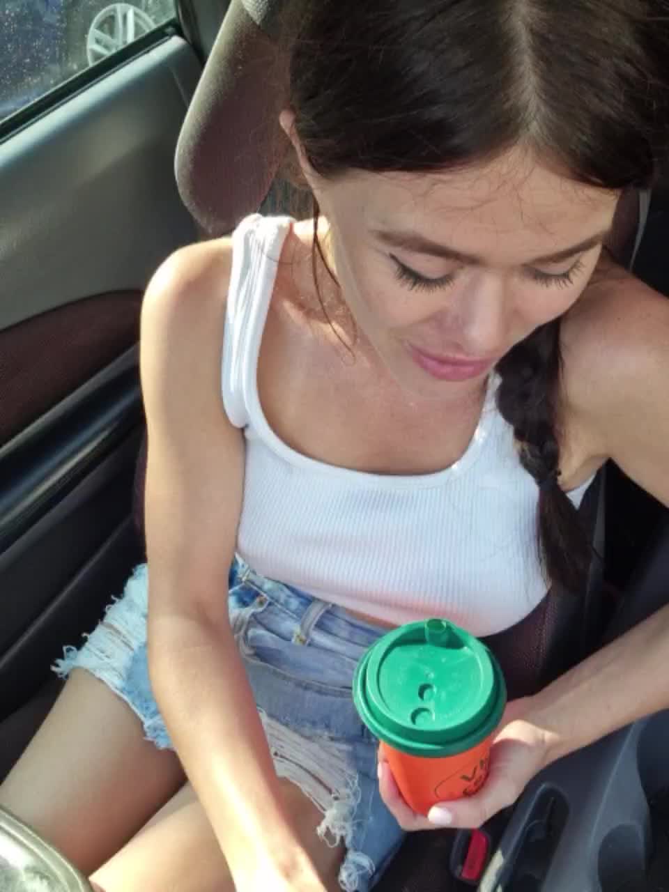 View or download file vikki100500 on 2023-08-19 from bongacams