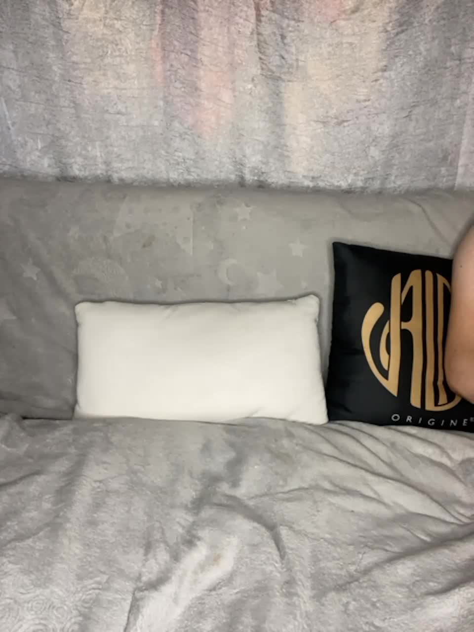 View or download file yourlovessz on 2023-08-19 from bongacams