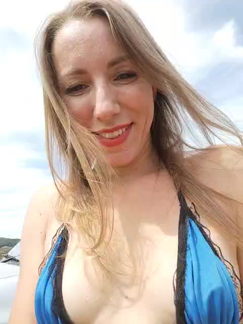 View or download file m_a_r_t_a on 2023-08-20 from bongacams