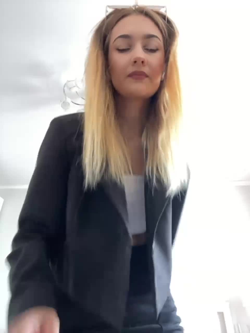 View or download file _lana_chester_ on 2023-08-21 from bongacams