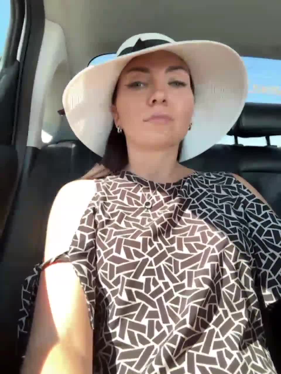 View or download file divora on 2023-08-21 from bongacams