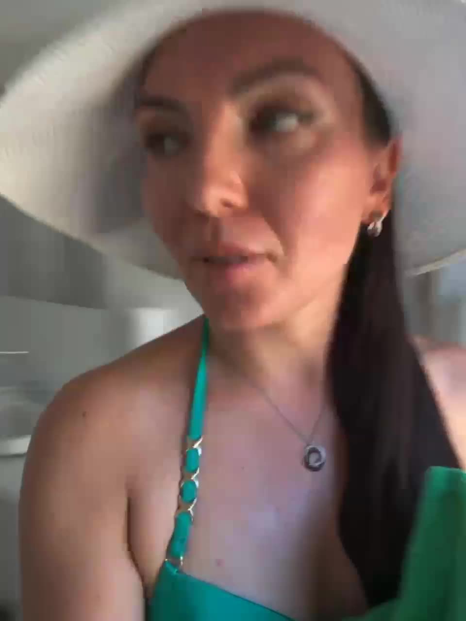 View or download file divora on 2023-08-21 from bongacams