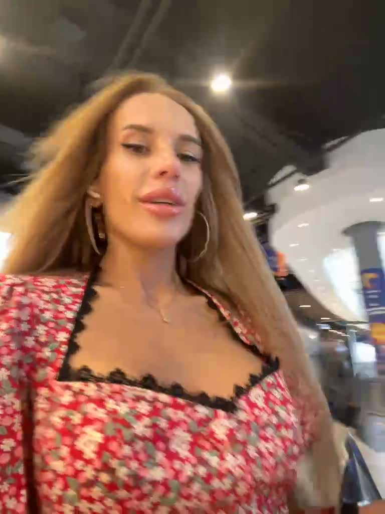 View or download file blondinochkaa on 2023-08-23 from bongacams