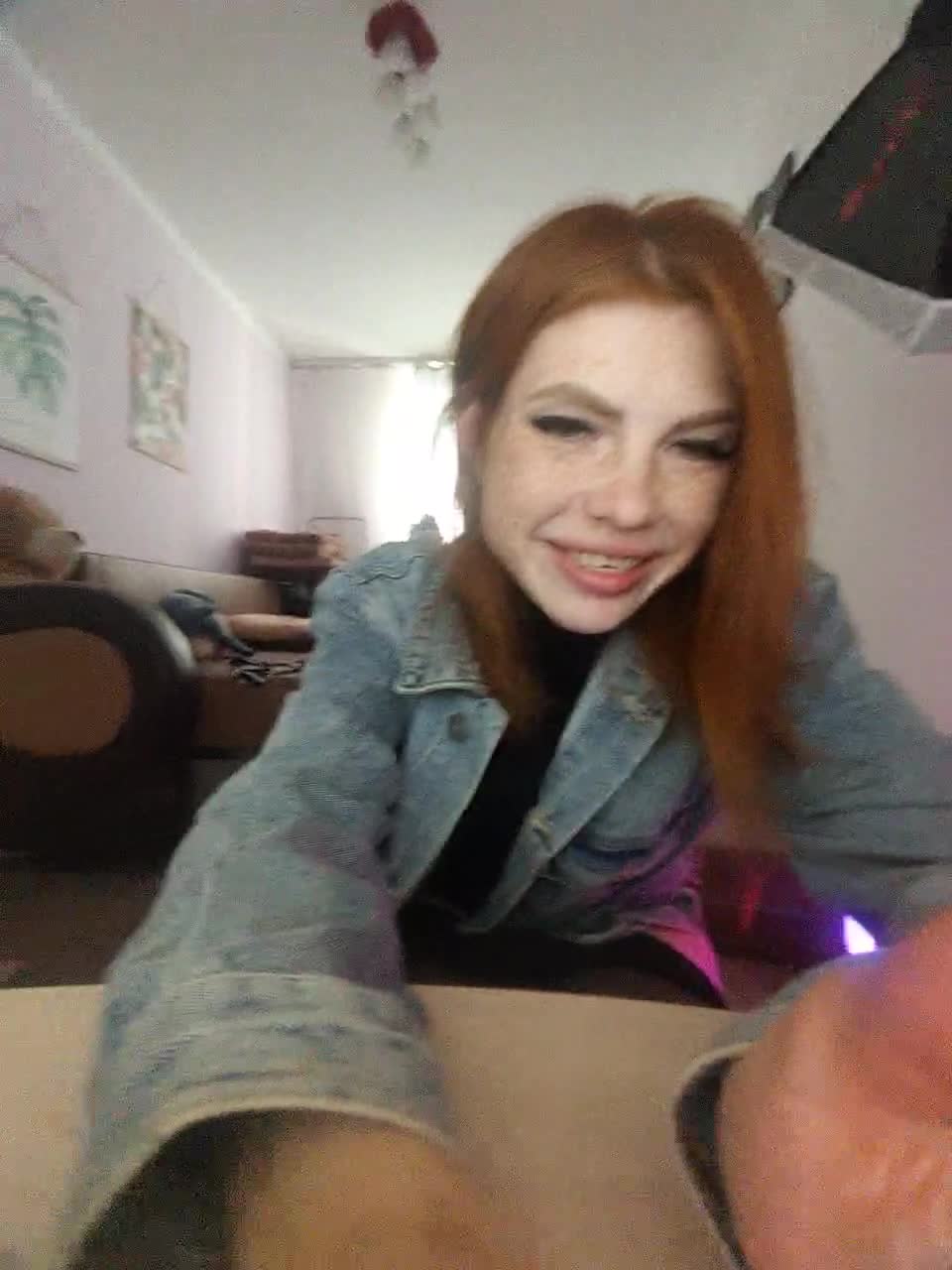 View or download file fox_hole on 2023-08-24 from bongacams