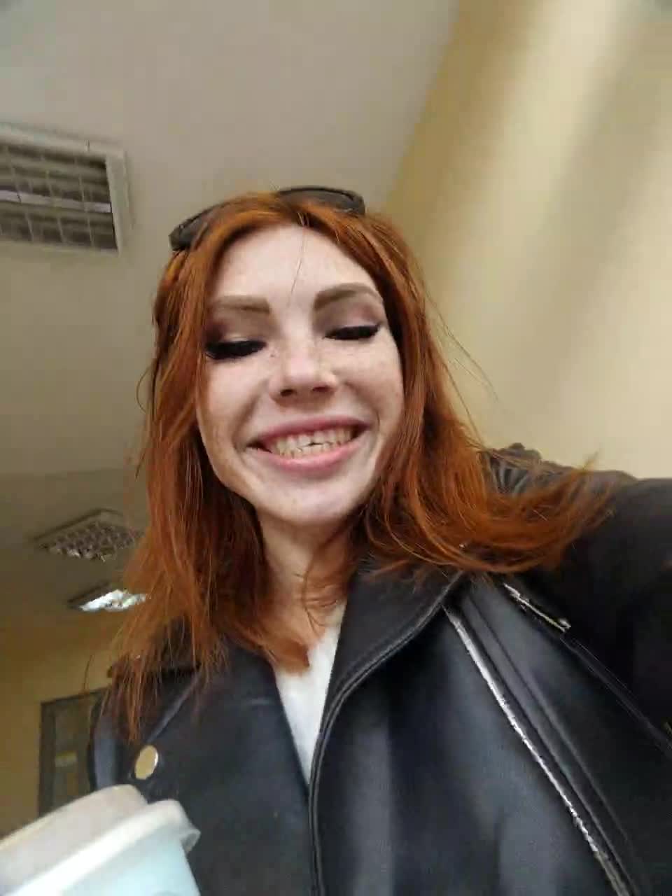 View or download file fox_hole on 2023-08-26 from bongacams