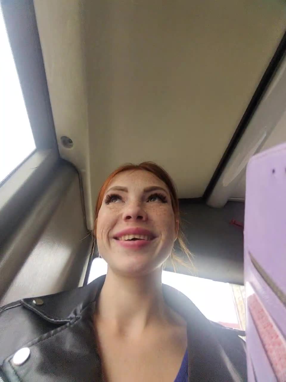 View or download file fox_hole on 2023-08-27 from bongacams