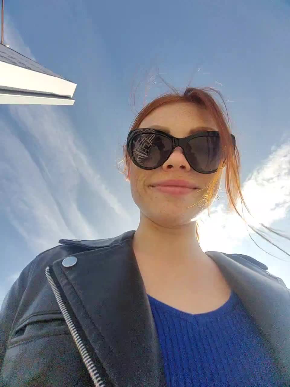 View or download file fox_hole on 2023-08-27 from bongacams